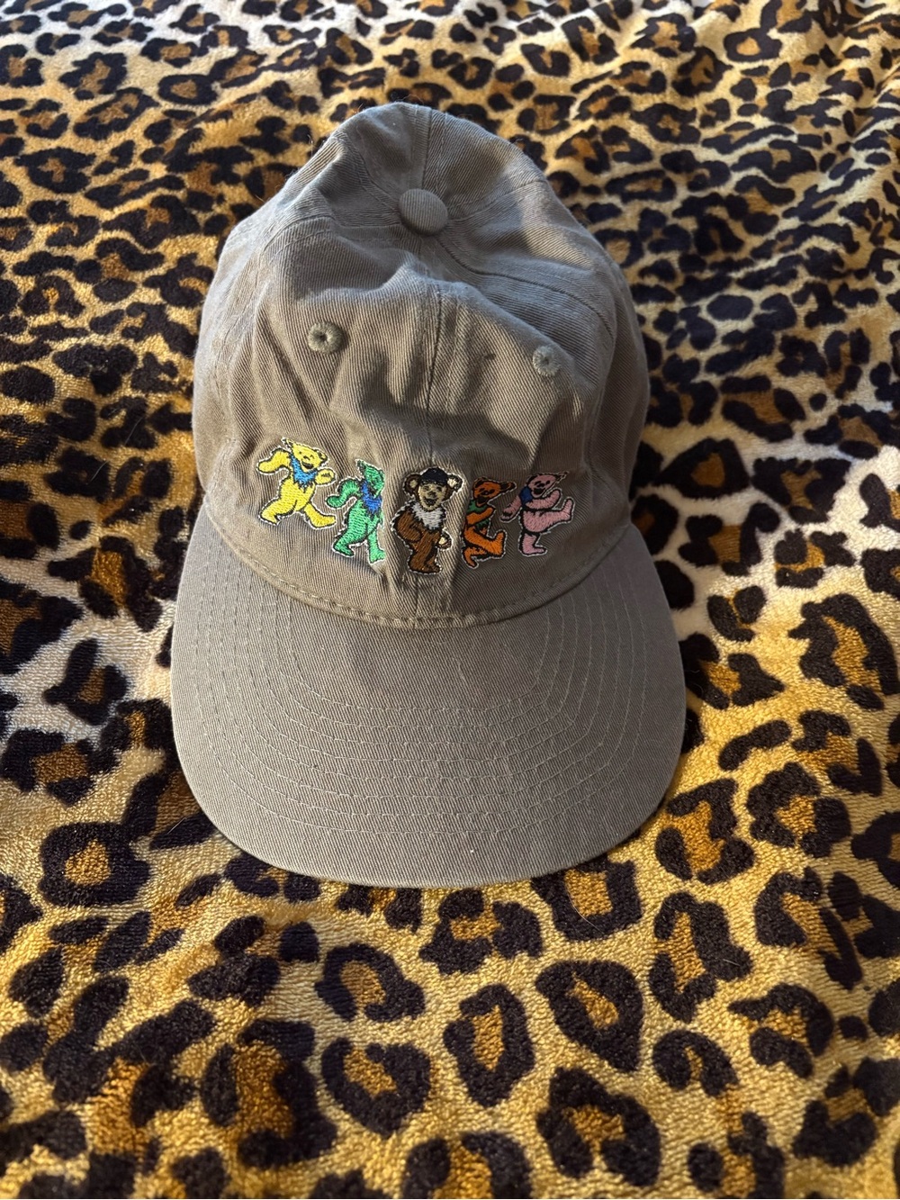 grateful dead dancing bears hat